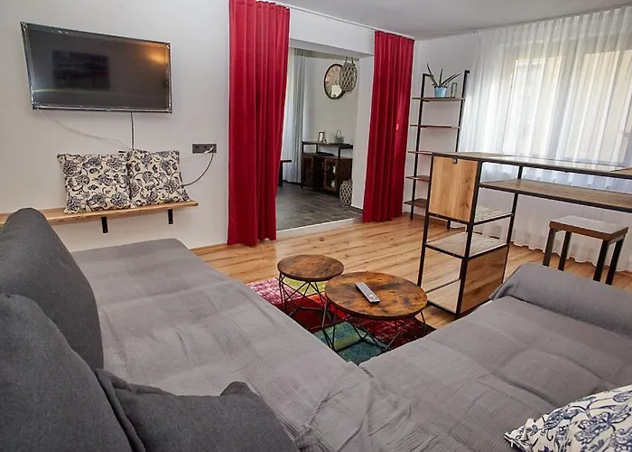 Keramikhaus غموندين